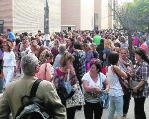 Cientos de opositores a enfermero, fuera del examen por cortes de tráfico