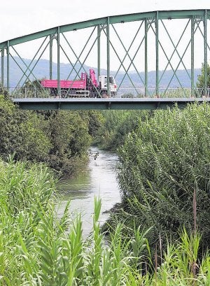El río Júcar a su paso por Gavarda. ::                             FRANCISCO GARCÍA