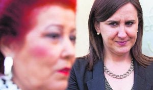 Consuelo Císcar y María José Català, ayer, tras la reunión del Consejo Rector del IVAM. ::                             DAMIÁN TORRES