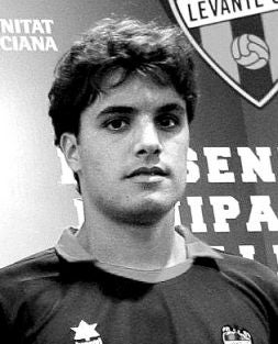 Villarreal y Getafe quieren a Pedro León