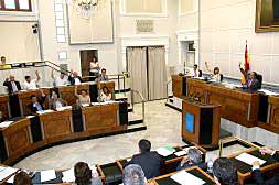 Un instante del pleno de la Diputación de Alicante celebrado ayer en el Palacio Provincial.