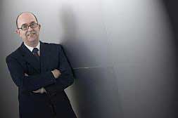 "La amenaza de tener que hacer frente a la gripe aviar se mantiene siempre"