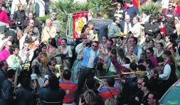 Nueve fallas de Cullera, contra el presidente de la Junta Local