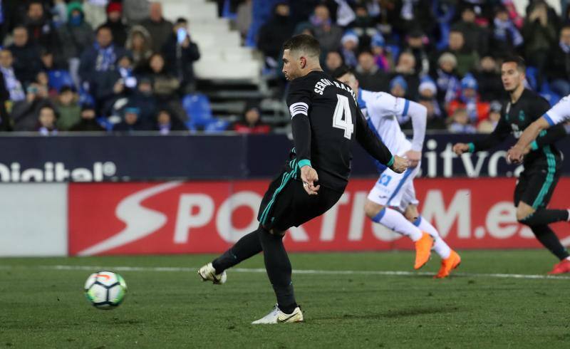 Las mejores imágenes del triunfo logrado por el Real Madrid ante el Leganés en Butarqué, en partido correspondiente a la 16ª jornada de Liga que fue aplazado en diciembre por el Mundial de Clubes