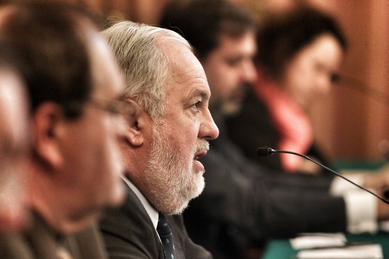 El ministro Arias Cañete participa en una conferencia sobre el agua