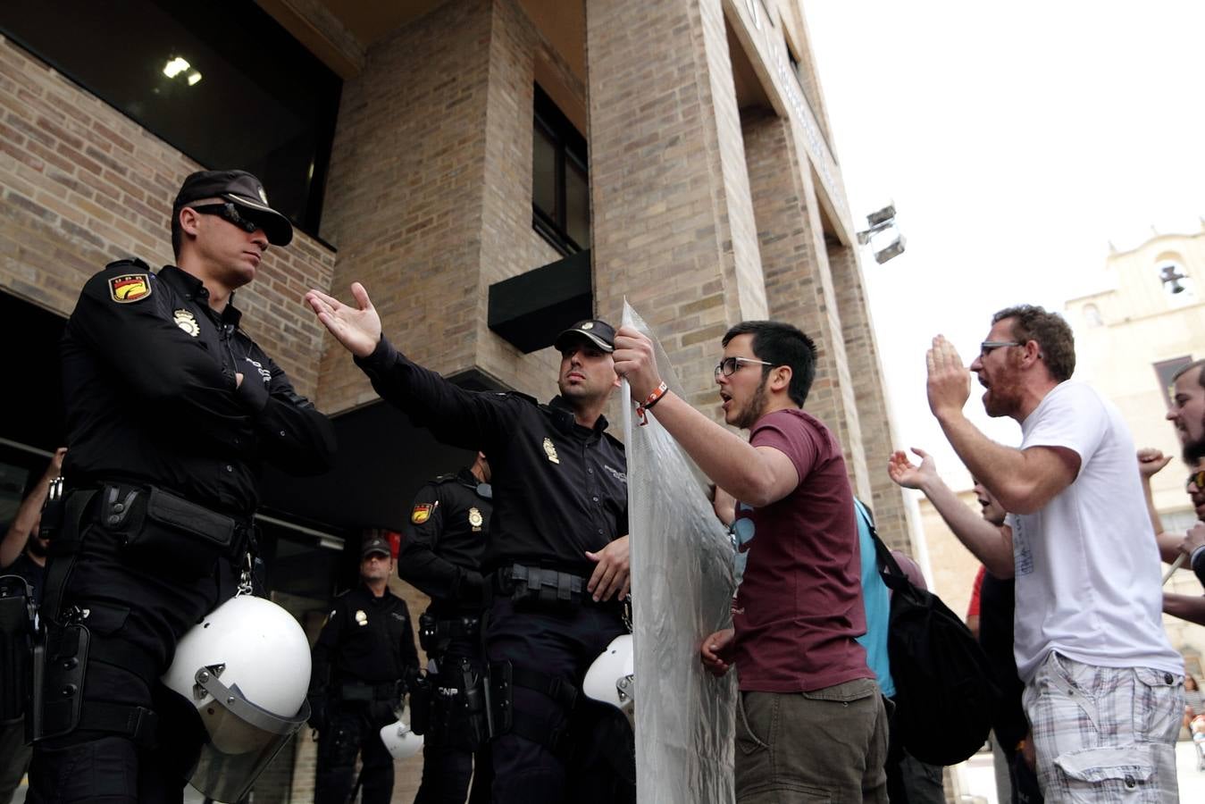 Una protesta estudiantil acaba con incidentes al final del recorrido