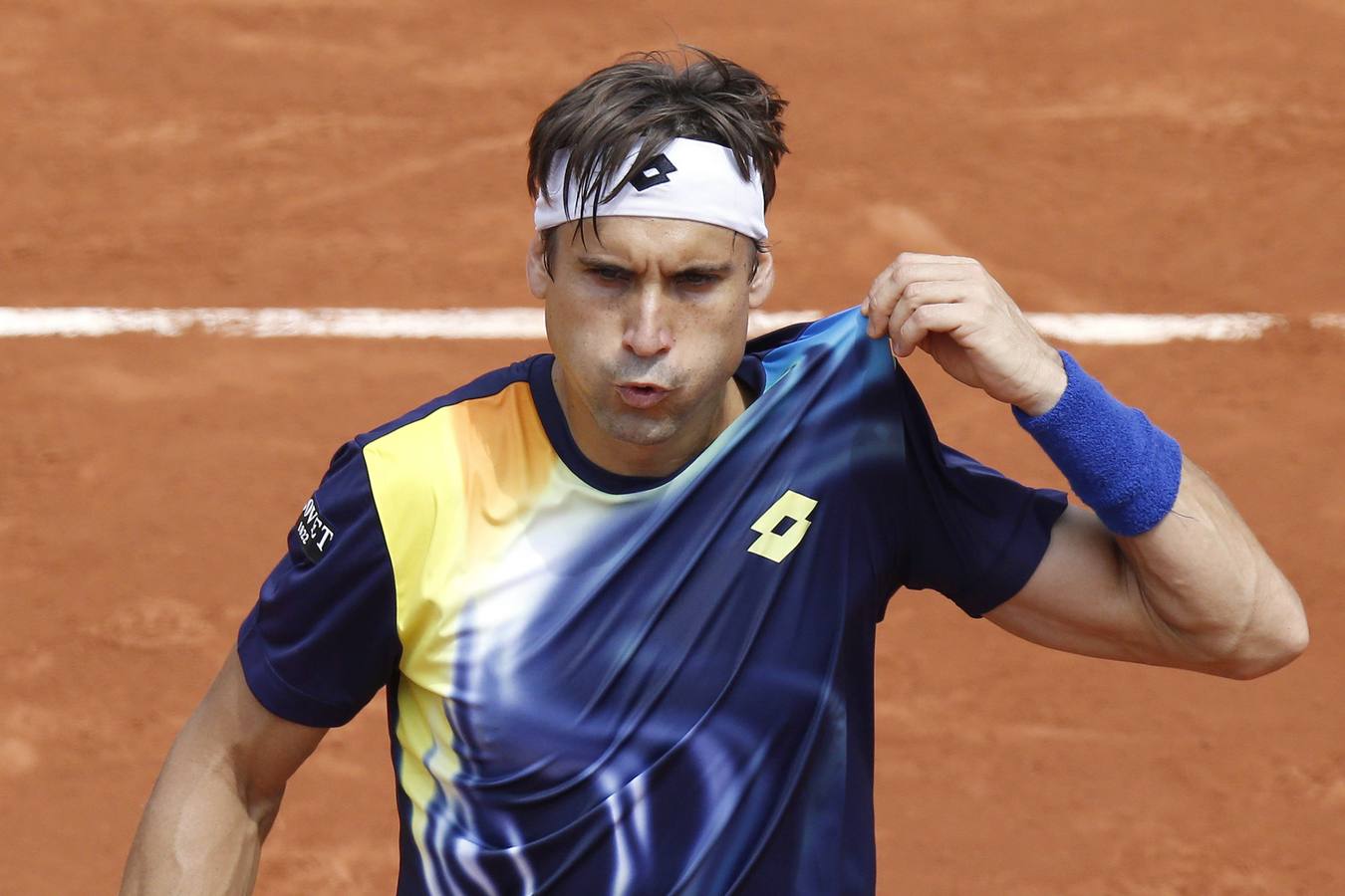 David Ferrer vence a Anderson y accede a cuartos de final en Roland Garros