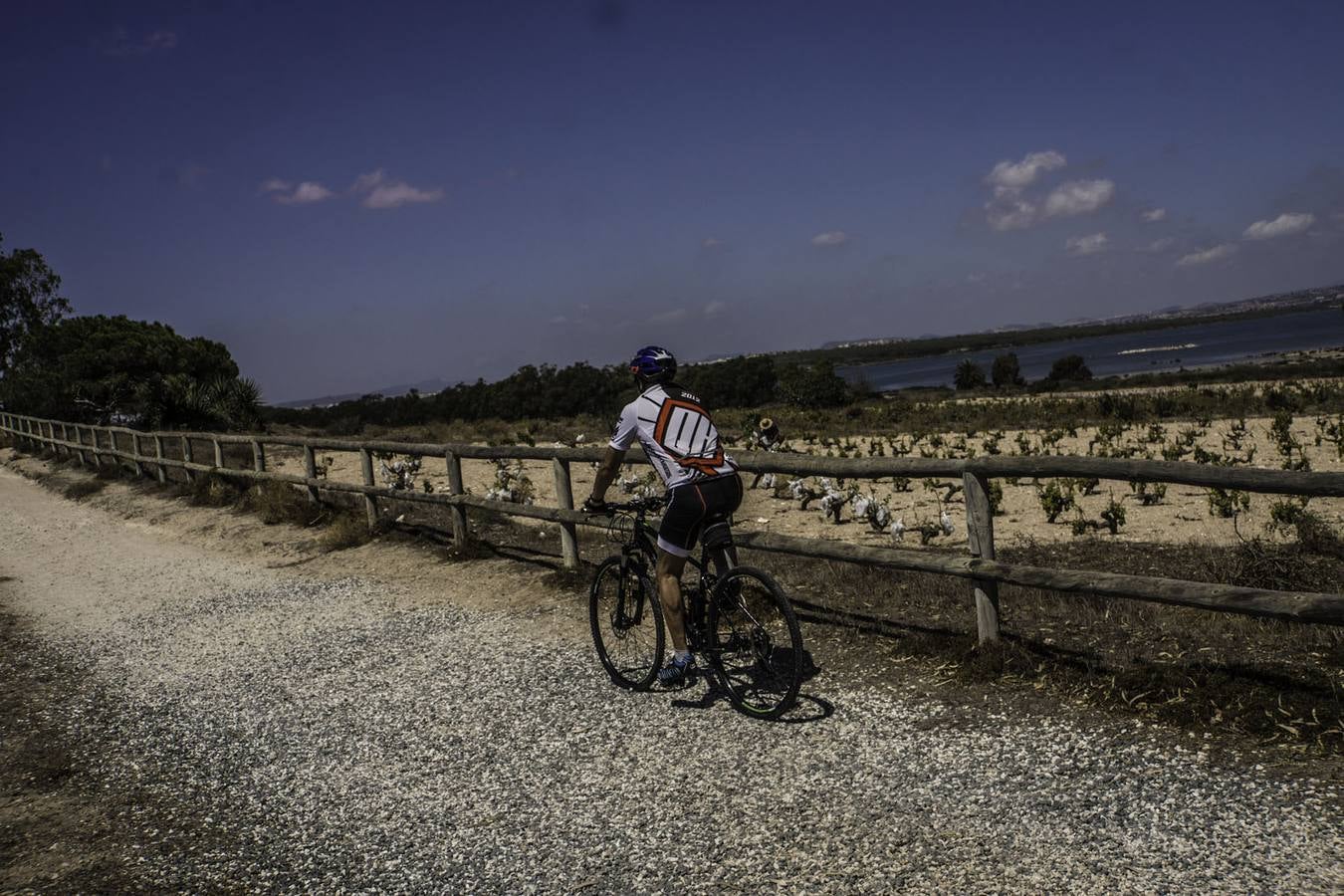 El club ciclista vigila Las Lagunas de La Mata