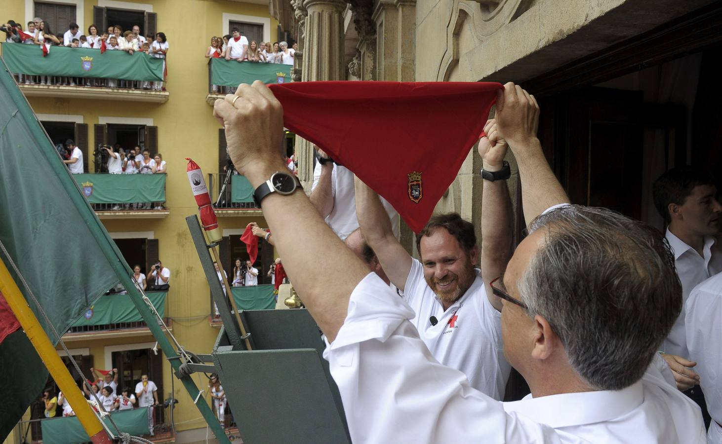 El chupinazo abre las fiestas de San Fermín