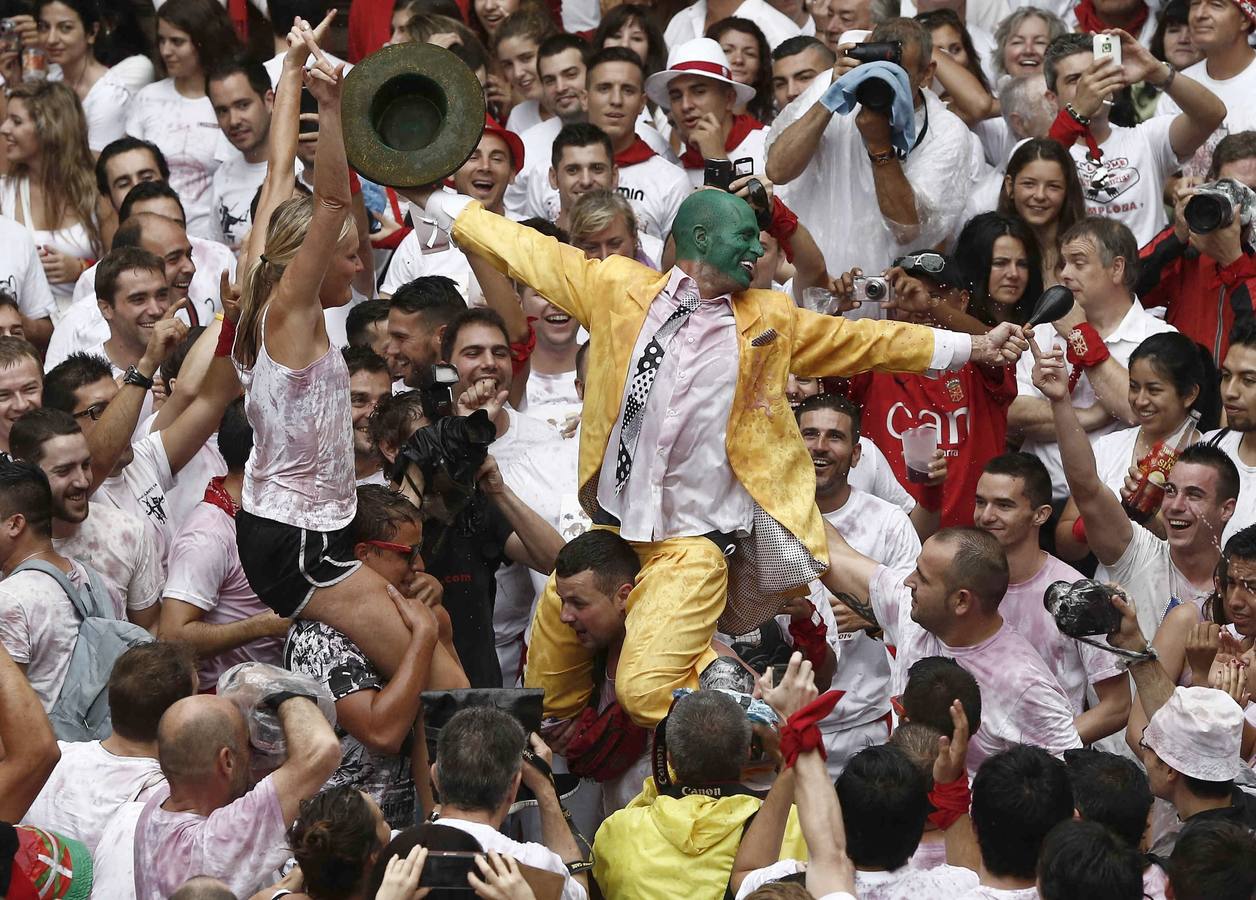 El chupinazo abre las fiestas de San Fermín