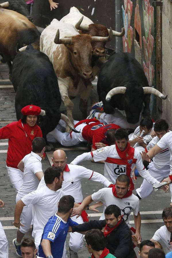 Carrera rápida y muy peligrosa. Los toros de la ganadería salmantina de Garcigrande han creado mucho peligro.