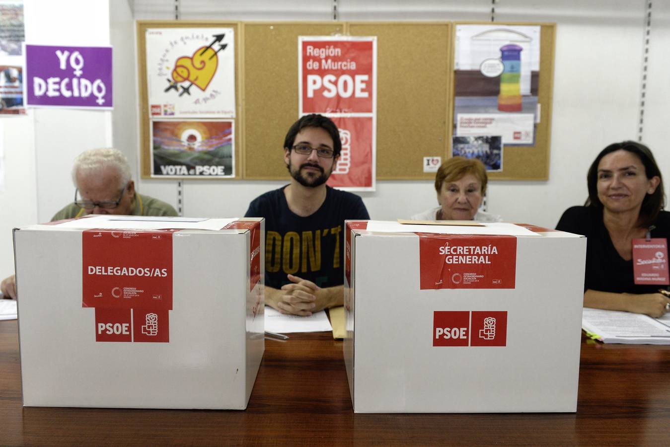 Los socialistas murcianos eligen al nuevo secretario general