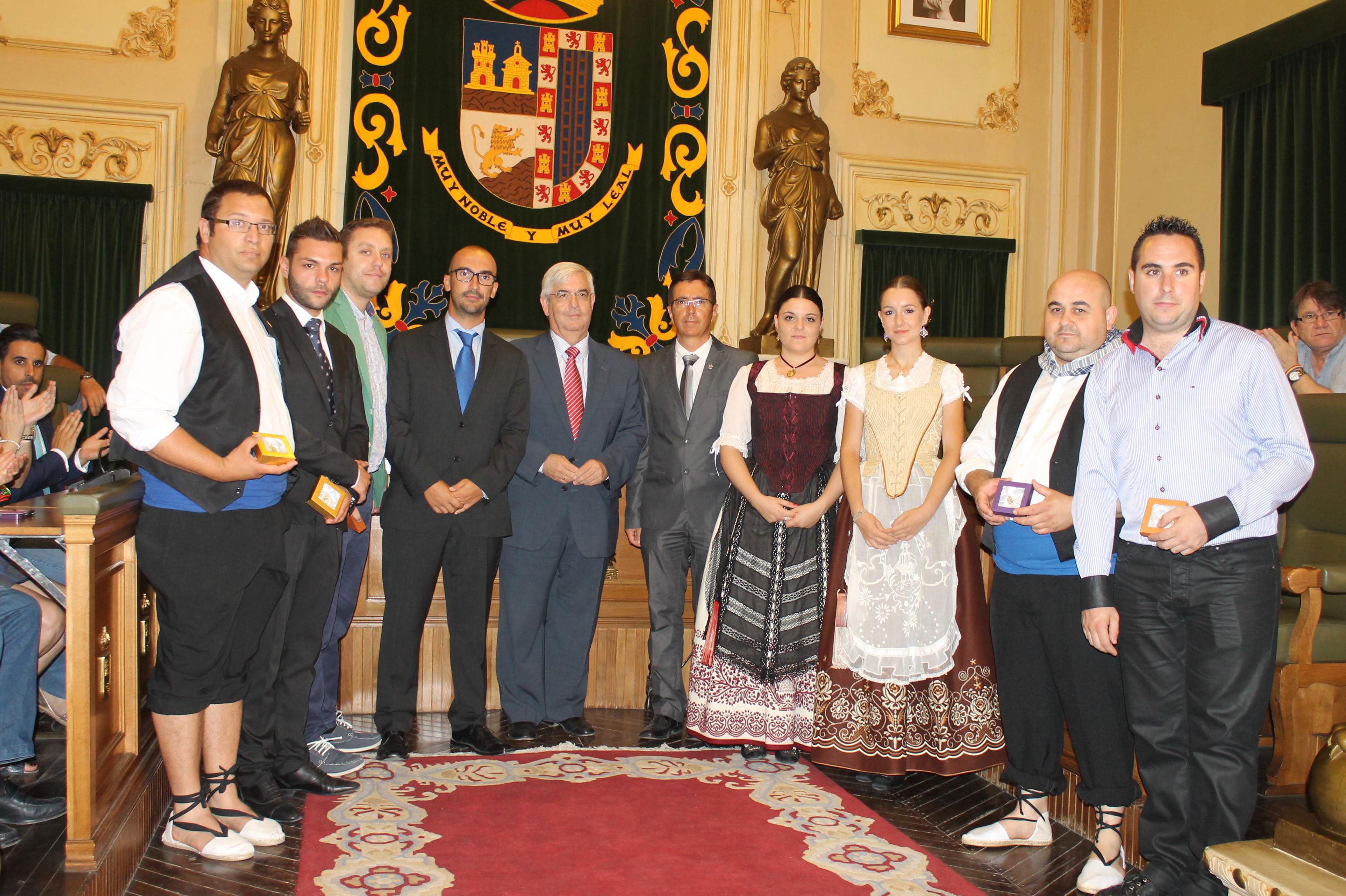 El Ayuntamiento acoge el acto oficial de hermanamiento entre las Fiestas de Jumilla y Requena