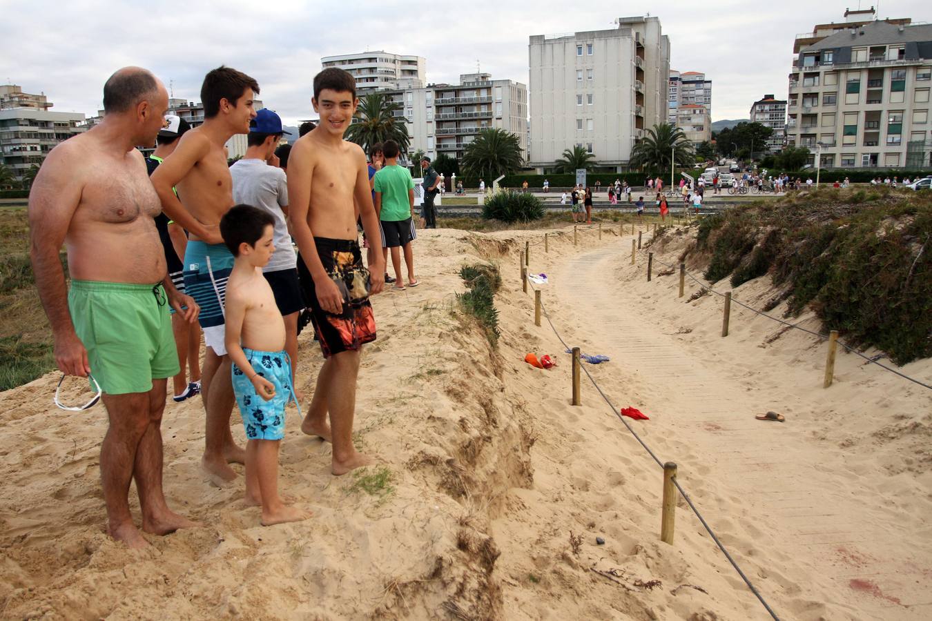 Mueren un padre y su hija tras ser apuñalados en la playa de Laredo