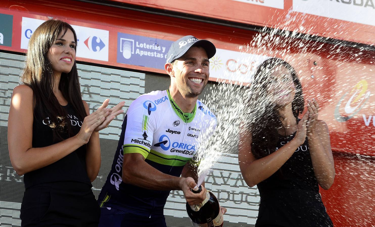 Michael Matthews celebra su triunfo de etapa.