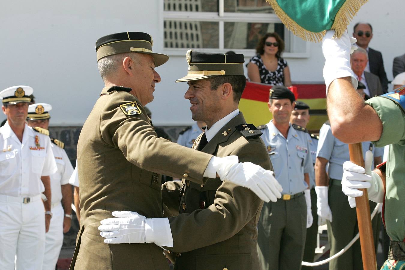 Guisasola toma el mando de la III Bandera de Paracaidistas de Javalí
