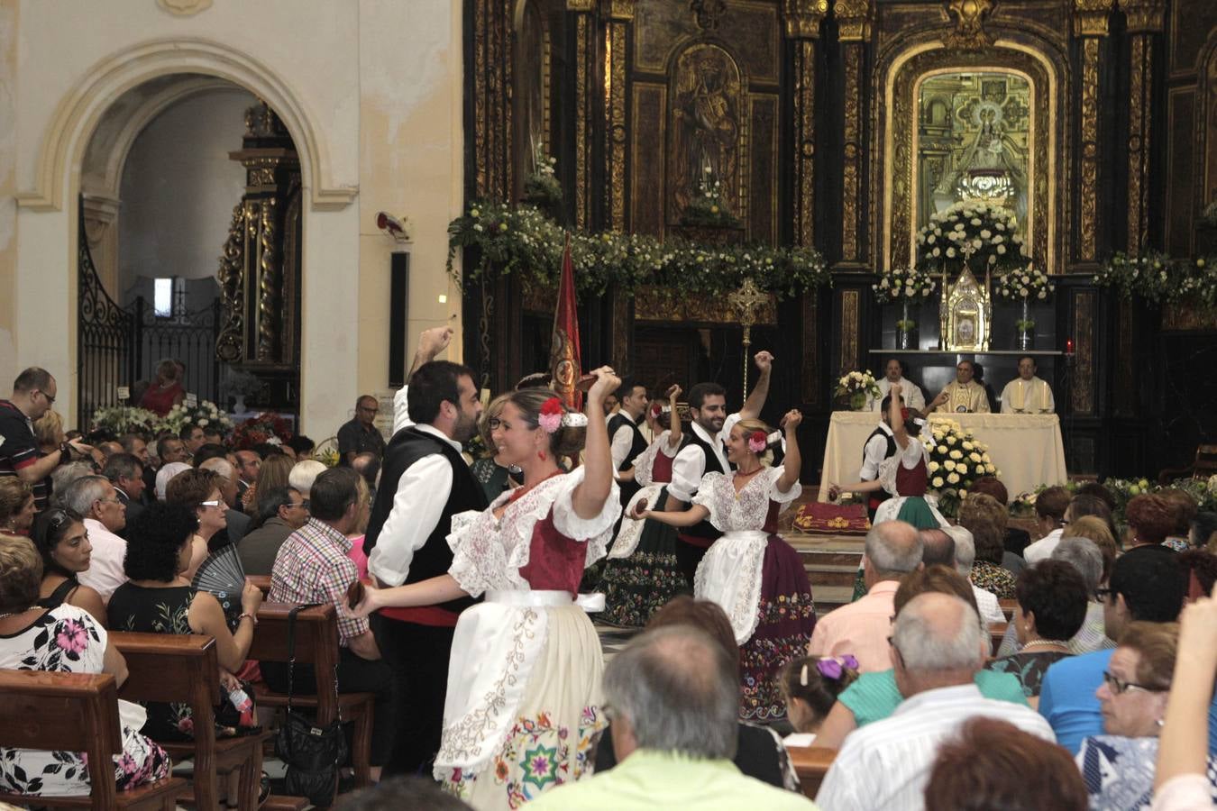 Bailes y actuaciones musicales en honor a la Virgen de las Huertas