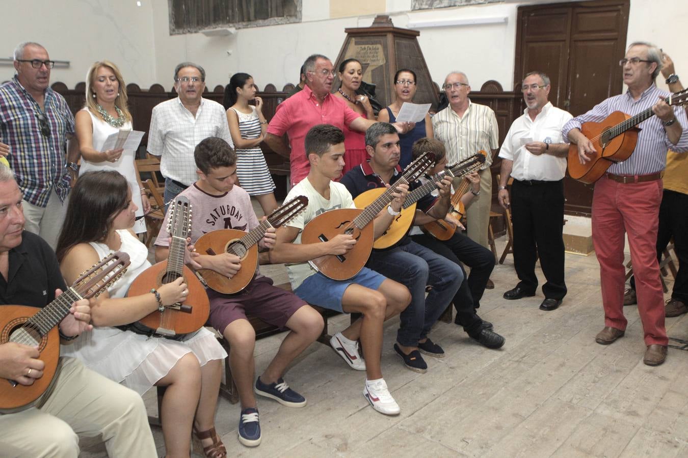 Misa y procesión en honor a la Virgen de Huertas