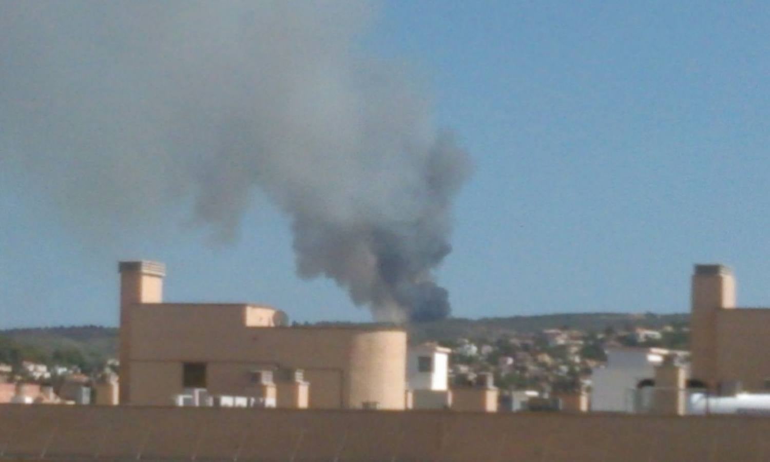 Un incendio en Xàbia y Dénia quema el Montgó y obliga a desalojar viviendas