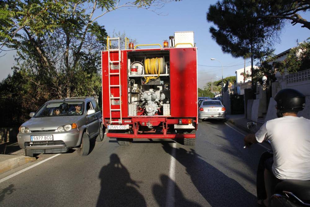 El rastro que ha dejado el incendio en el Montgó