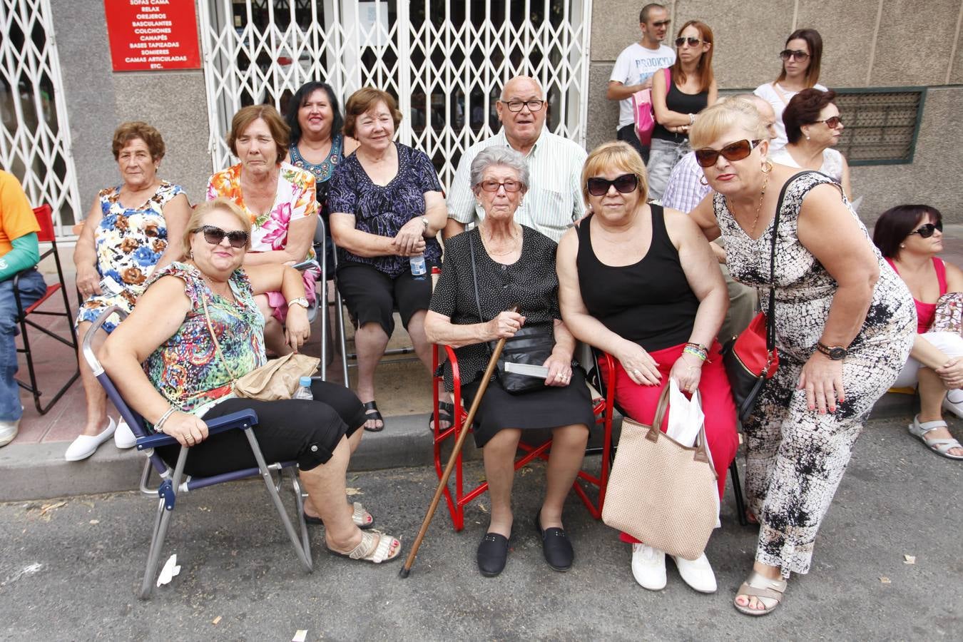Ambiente de fiesta en el monte por la Romería