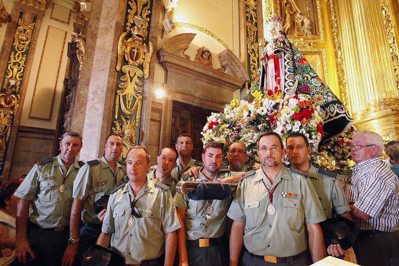 Ambiente de fiesta en el monte por la Romería