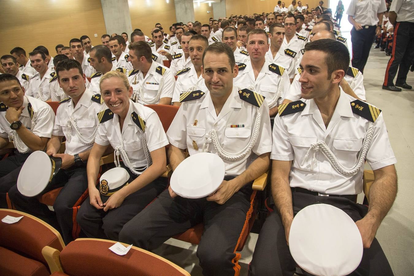Morenés en Cartagena el curso académico en la Escuela de Infantería de Marina