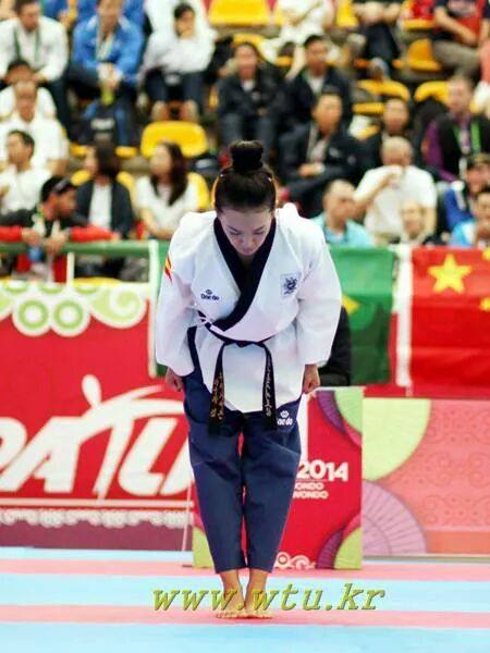 La alicantina Laura Kim revalida el título mundial de Taekwondo