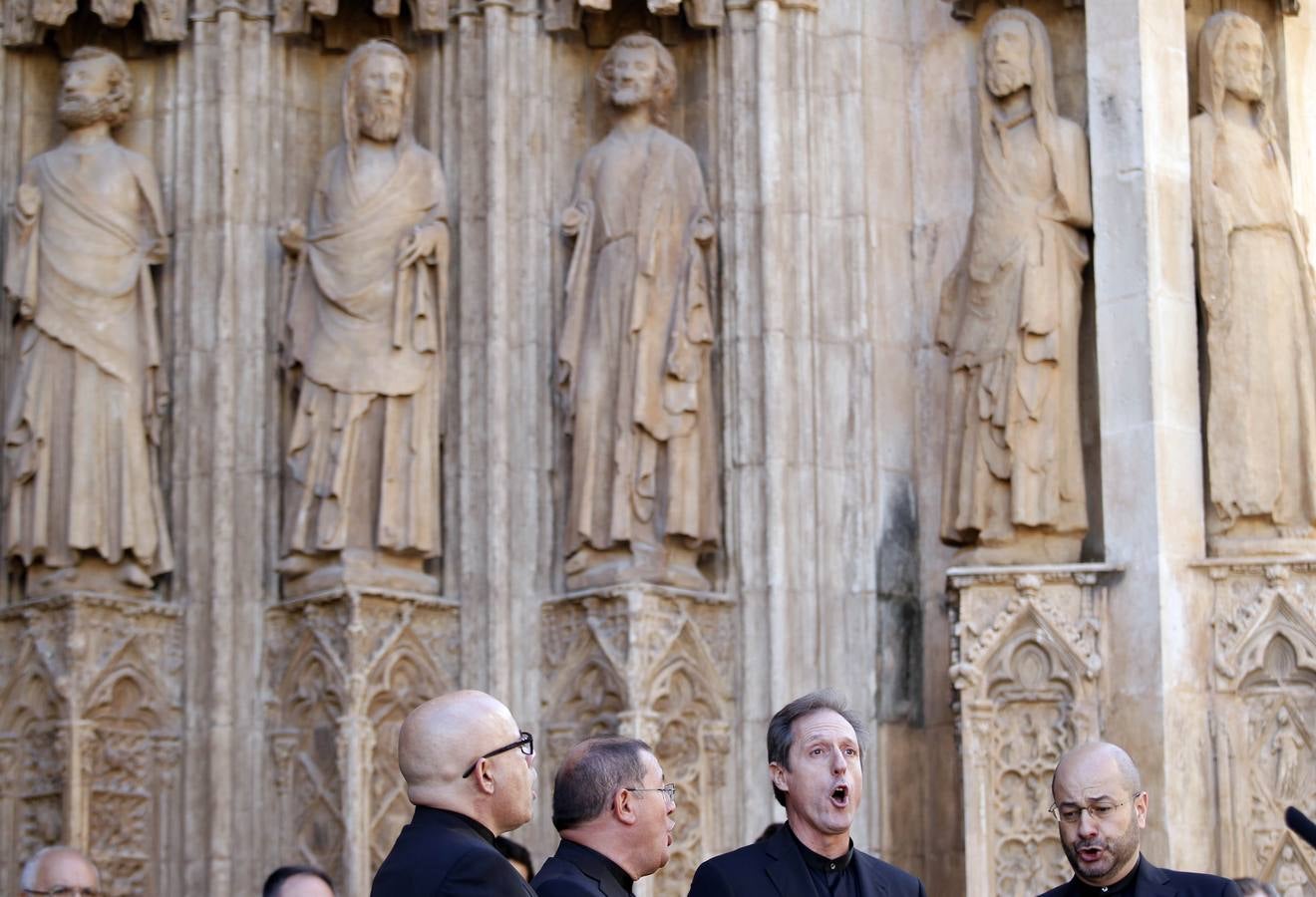 El Misteri recibe la medalla de oro en Valencia