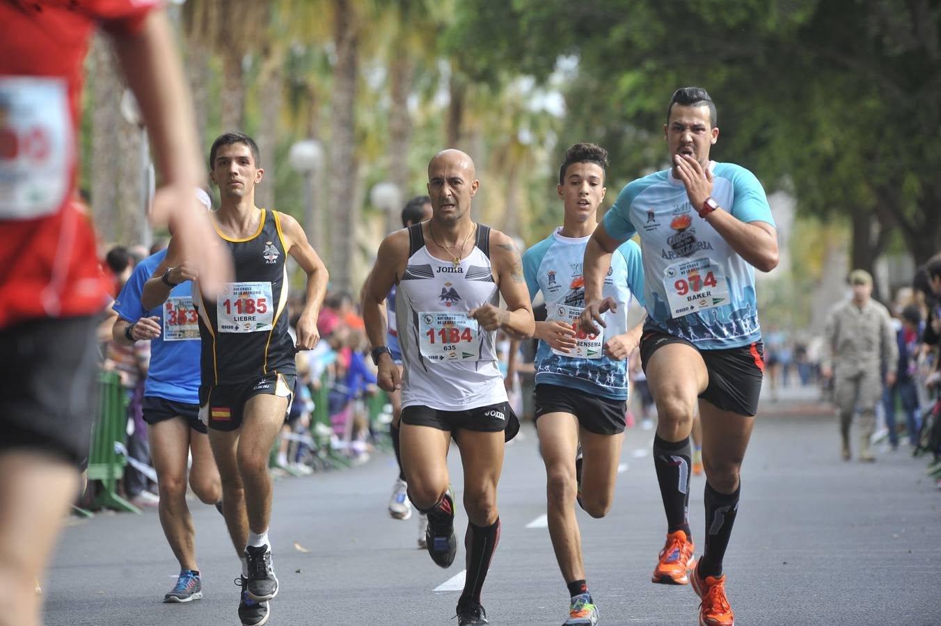 Más de 4.000 corredores en el Cross de la Artillería