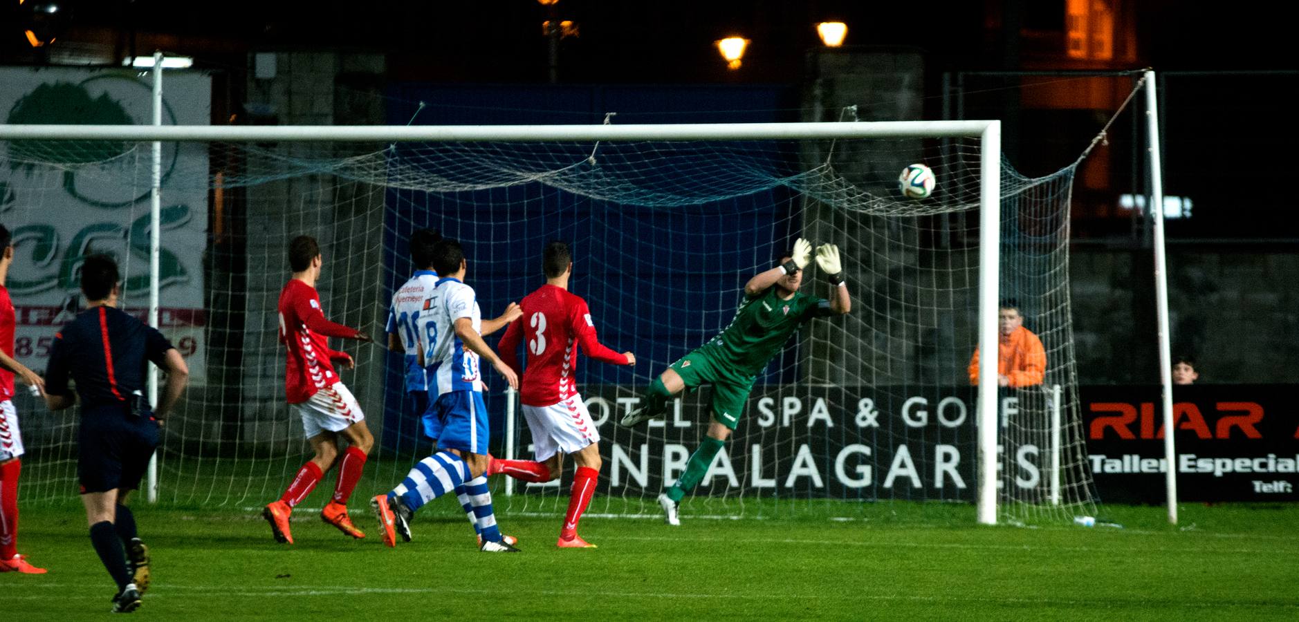 El Murcia se duerme en Avilés (1-0)