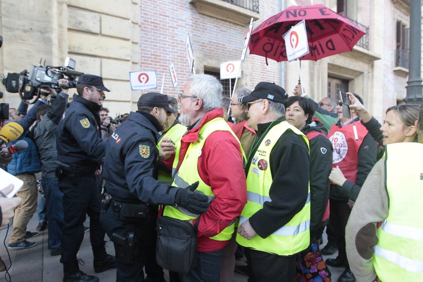 Llegada de Cotino al TSJCV para declarar por la visita del Papa