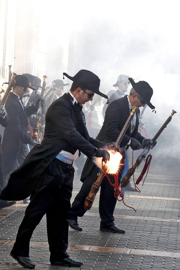 Doce horas de pólvora para recibir a la Purísima