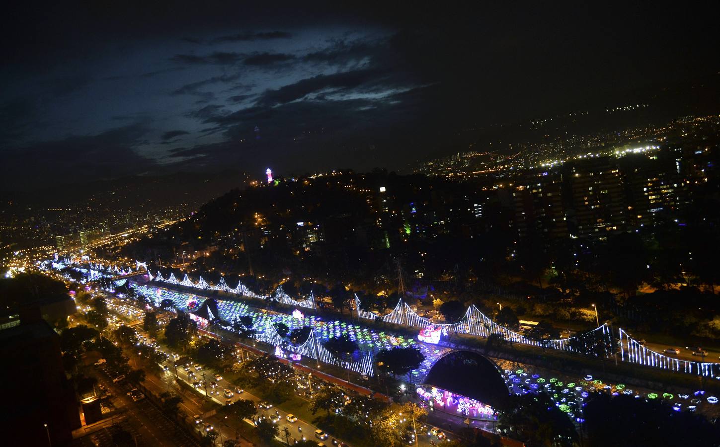 Espectacular alumbrado navideño en Medellín