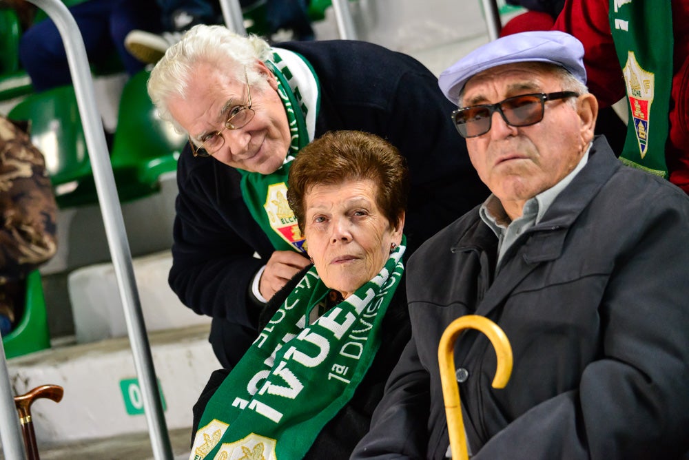 Búscate en la grada del Martínez Valero