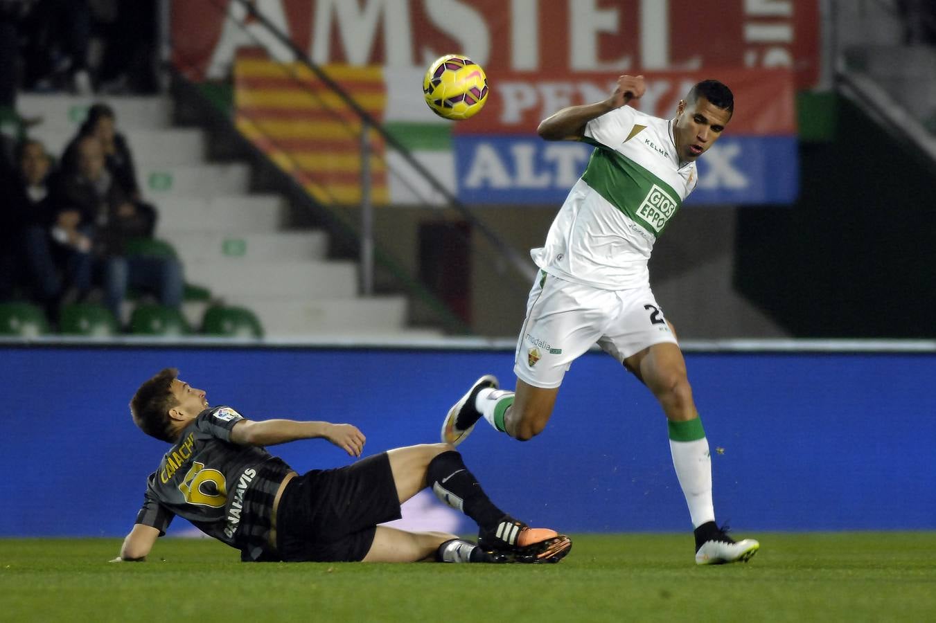 Partido Elche contra el Málaga