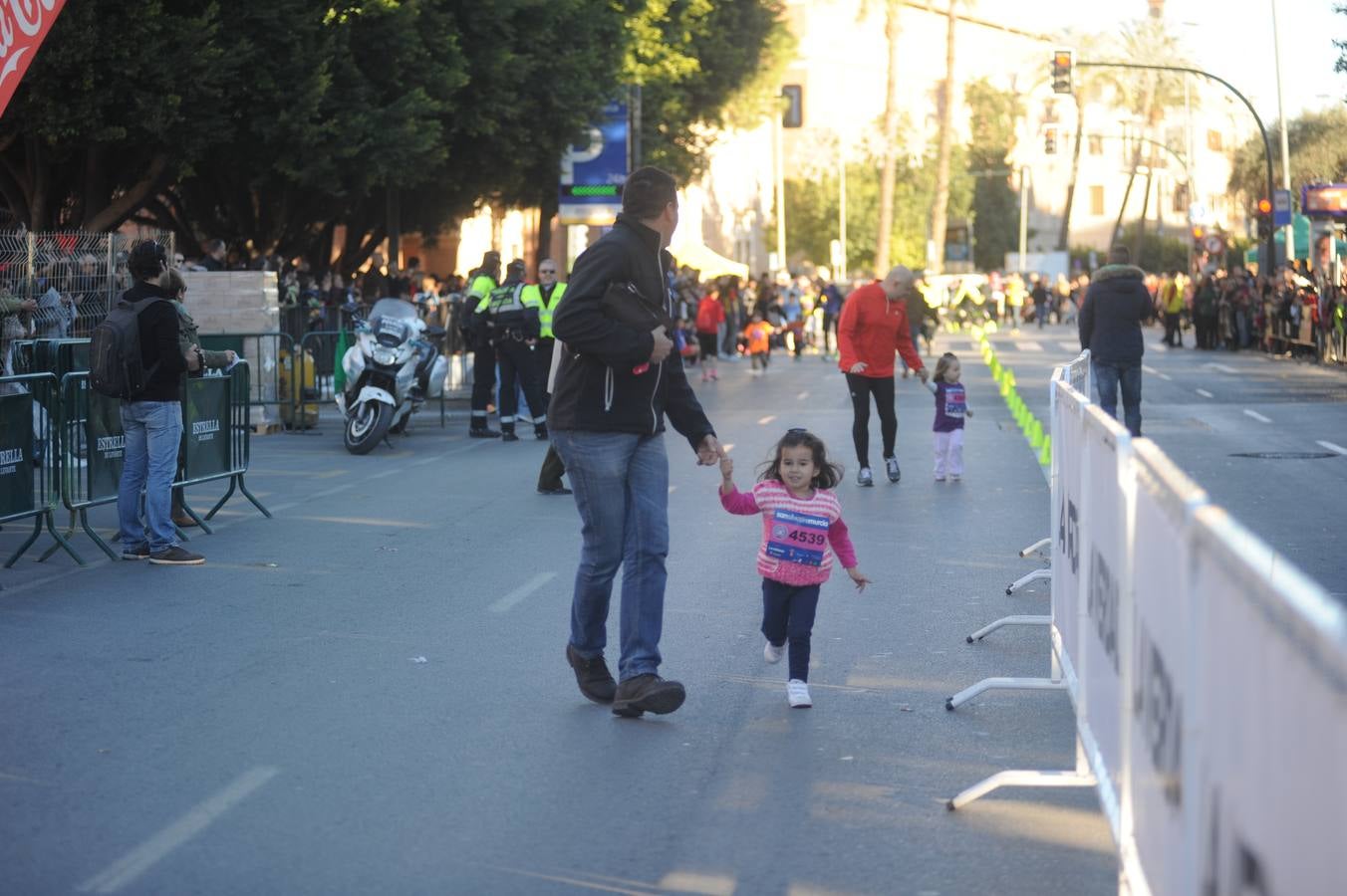 Los niños corren la San Silvestre de Murcia 2014