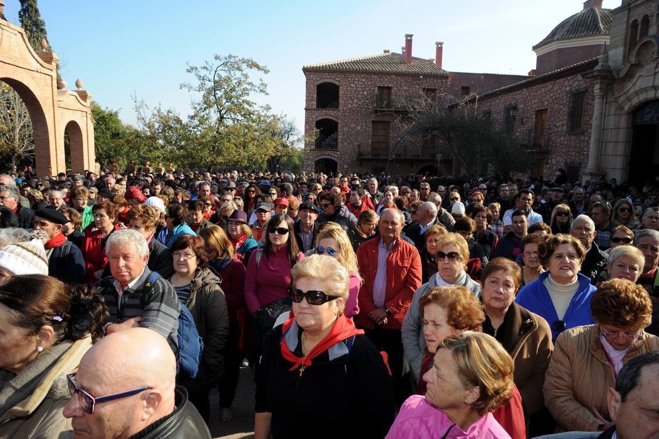 Santa Eulalia regresa a su ermita junto a 13.000 personas