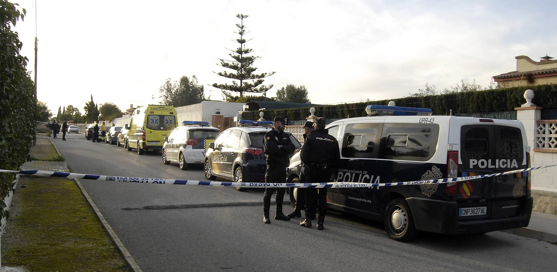 Un hombre mata a su expareja y a su excuñada y se ahorca en Elche