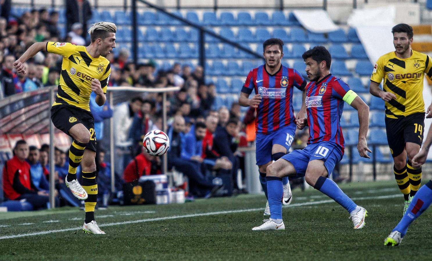 Partido entre Borussia Dortmund contra Steaua Bucarest