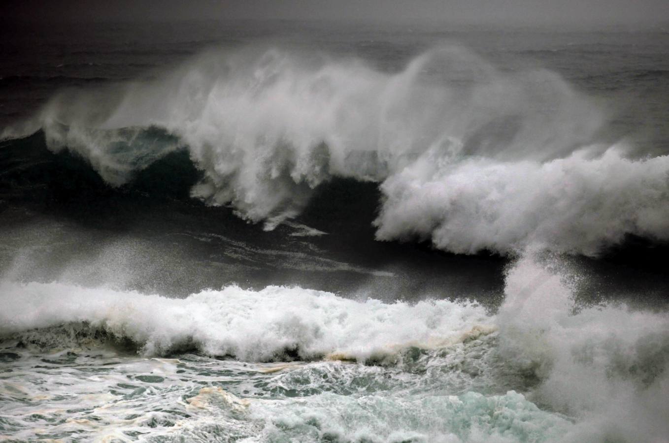 Un mar en alerta naranja