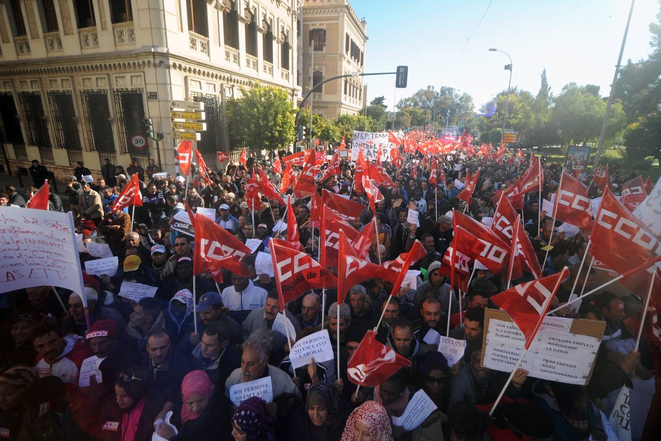 Clamor contra el abuso laboral en el campo murciano