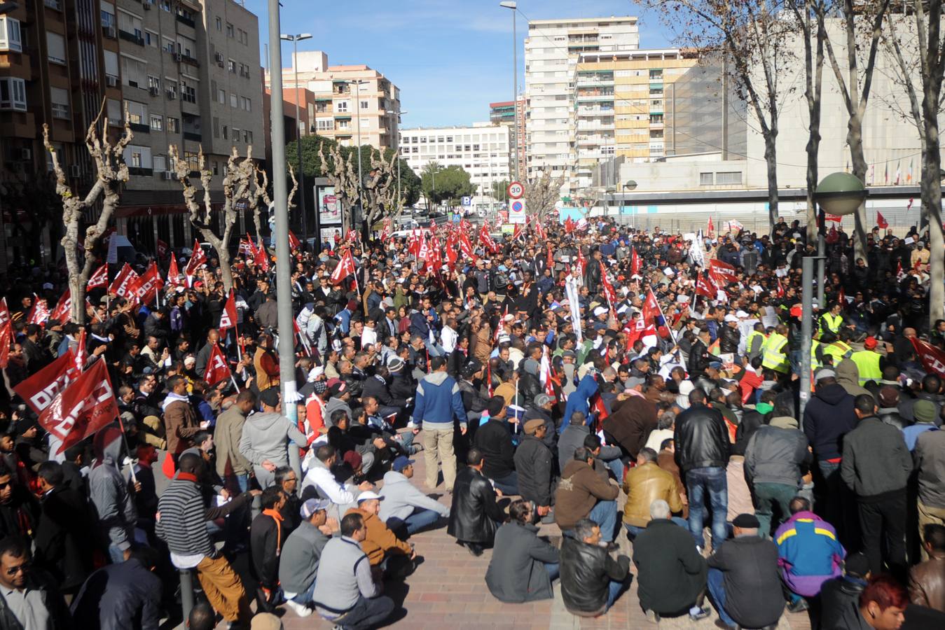 Clamor contra el abuso laboral en el campo murciano