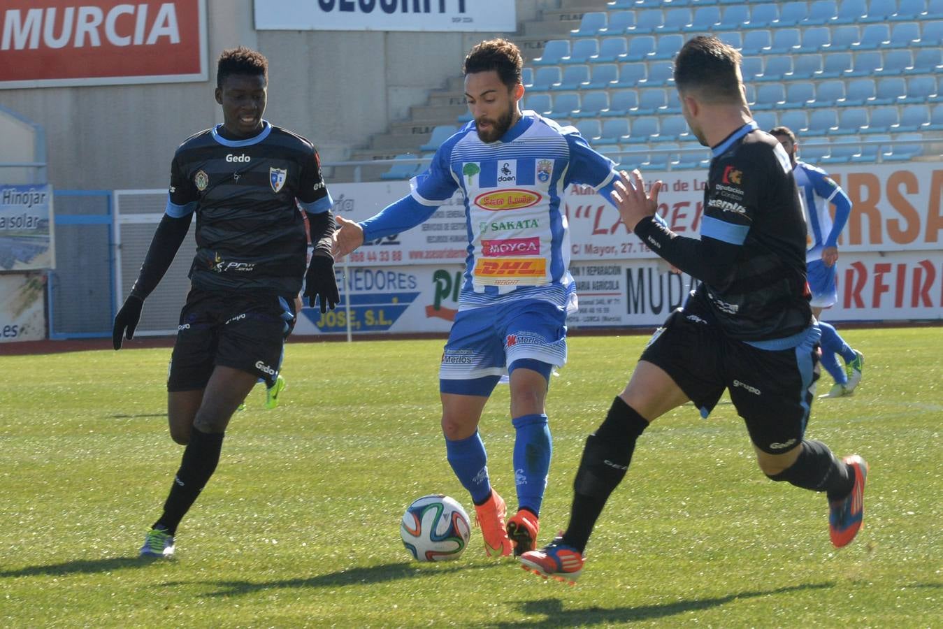 El fantasma del descenso se pasea por el Artés (0-1)