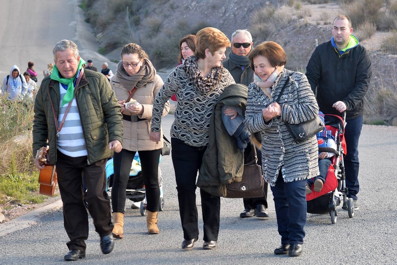 La Hoya se echa al monte con la Virgen de la Salud