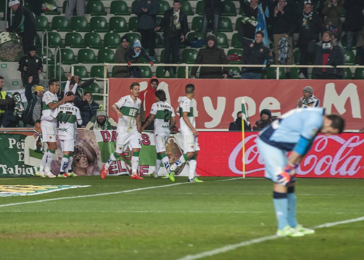 Búscate en la grada del Martínez Valero