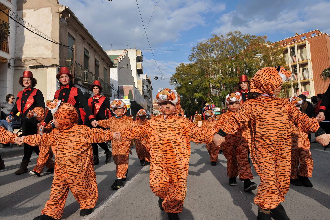Los más pequeños de Cabezo de Torres rompieron ayer el hielo de los desfiles