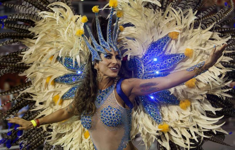 Locura carnavalera en Brasil