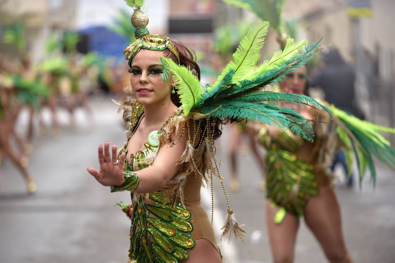 Pablo Iglesias y La Pantoja bailan en Cabezo de Torres