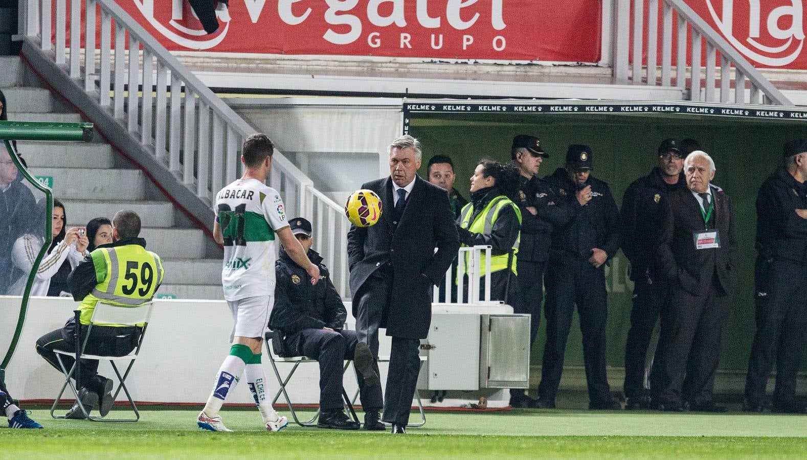 Partido entre el Elche y el Real Madrid